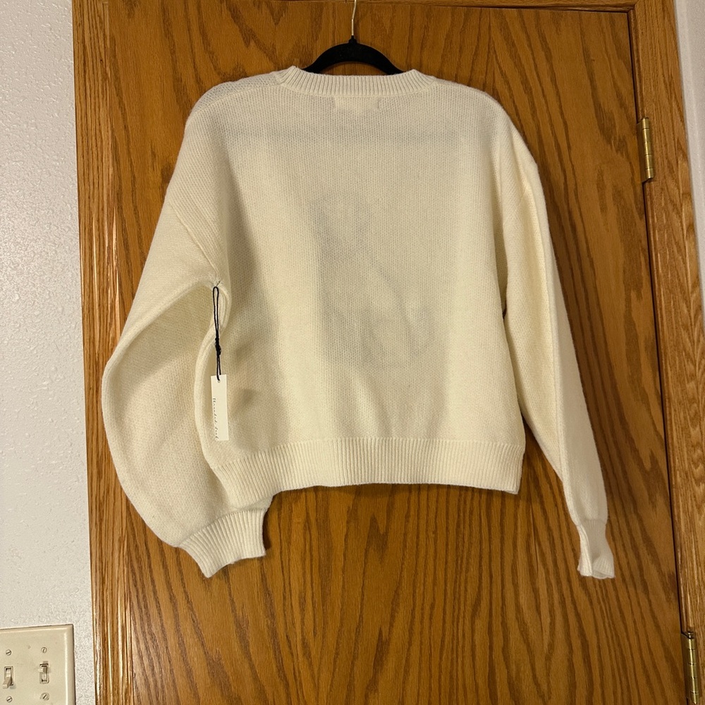Threaded Leaf Golden Retriever Fuzzy Women's Cream Sweater - NWT - Size M - Picture 2 of 12